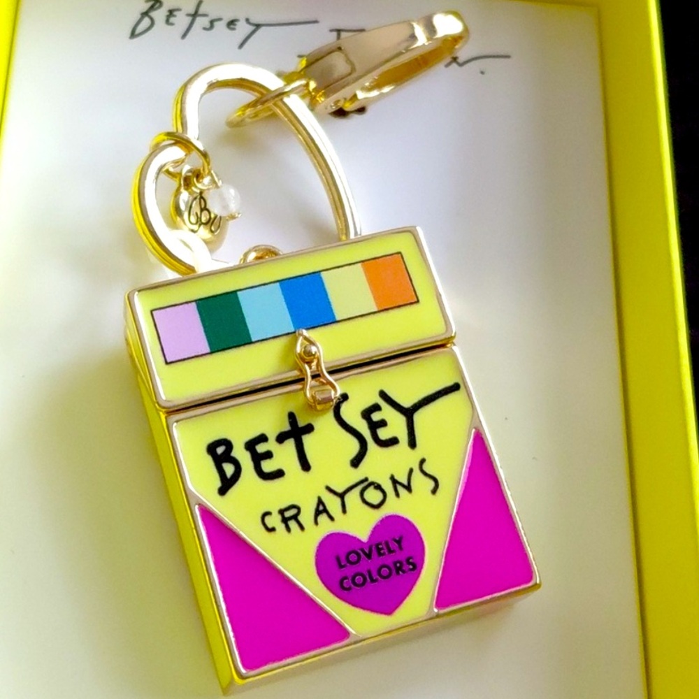New Betsey Johnson Vibrant Crayon Box keychain - Picture 6 of 12